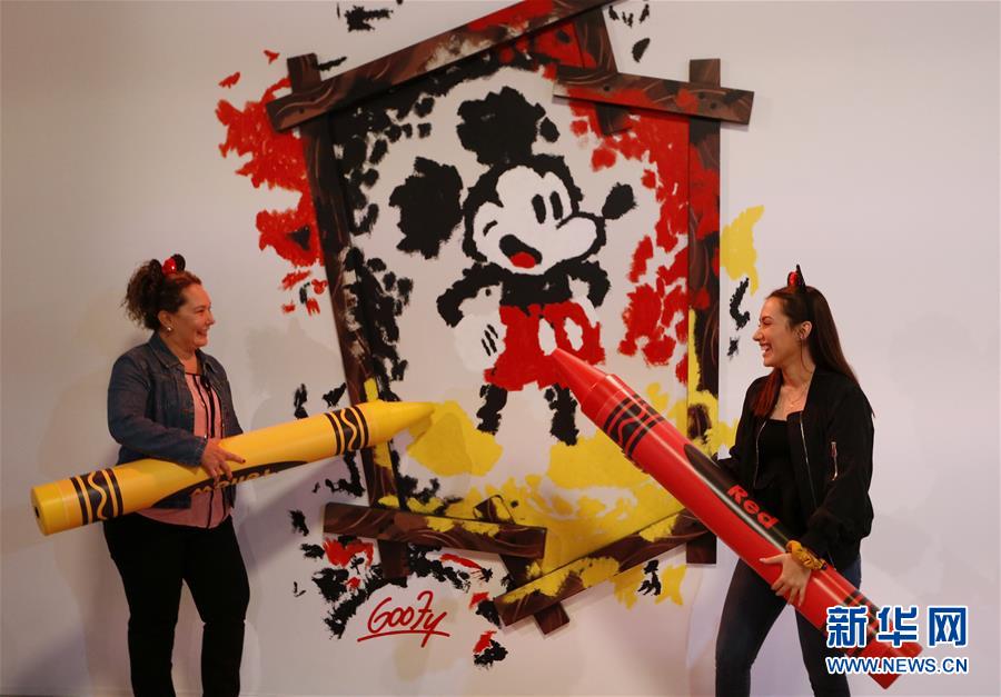 Disneylândia hospeda museu pop-up para 90º aniversário do Mickey Mouse