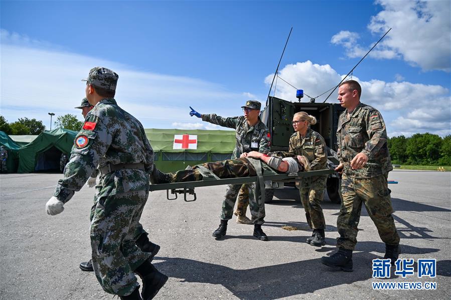 Forças armadas chinesas e alemãs realizam exercícios conjuntos de apoio médico