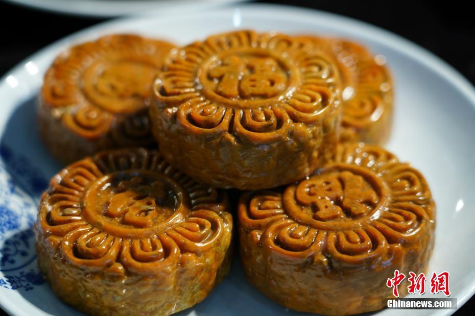Insólito: Kunming realiza banquete com “refeição de pedra”