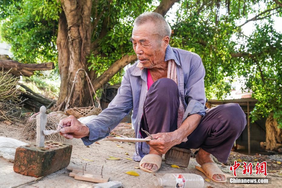 Nanning : idoso chinês construiu uma miniatura do 