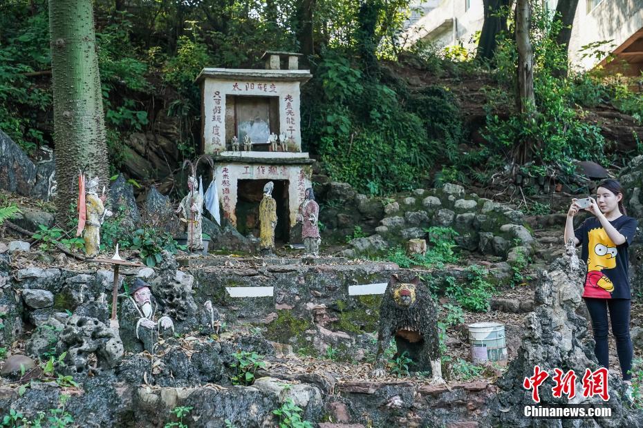 Nanning : idoso chinês construiu uma miniatura do 