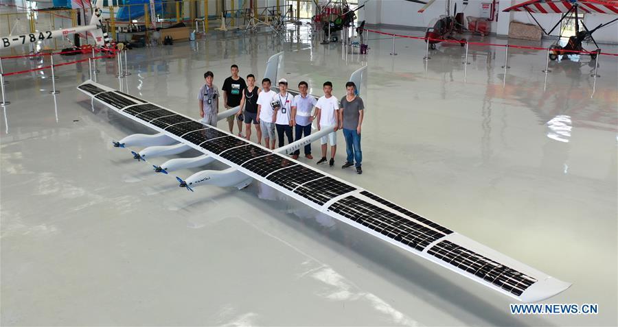 Aeronave não tripulada movida a energia solar de fabrico chinês faz voo inaugural