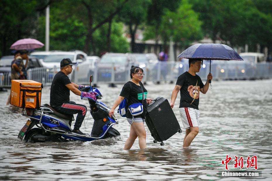 Tianjin sofre fortes chuvas