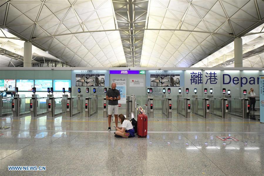Hong Kong: autoridade de aviação civil repõe normal funcionamento da circulação aérea