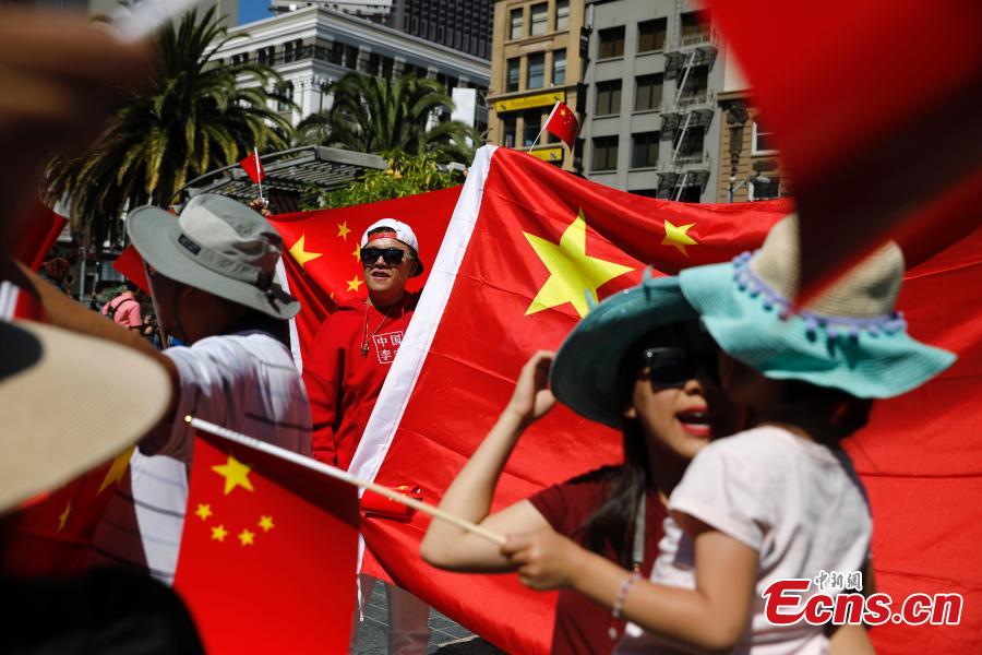 Chineses em São Francisco pedem o fim da violência em Hong Kong