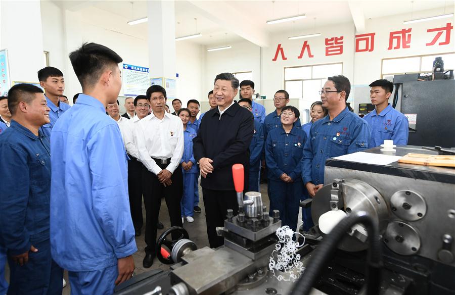 Xi faz visita de inspeção em Shandan, província de Gansu