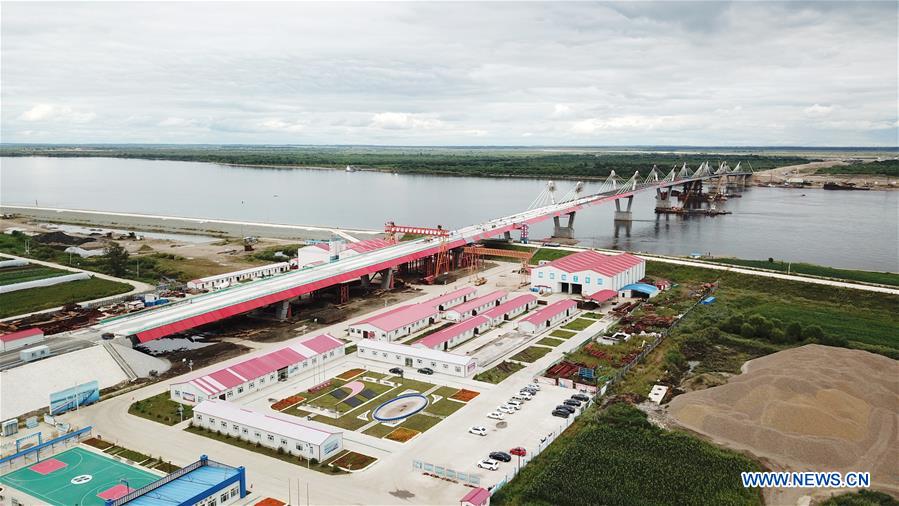 Primeira ponte rodoviária a ligar China e Rússia está em construção