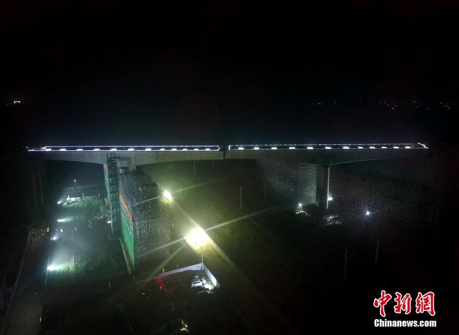 Rotação de ponte ferroviária Tianjin-Baoding concluída com sucesso