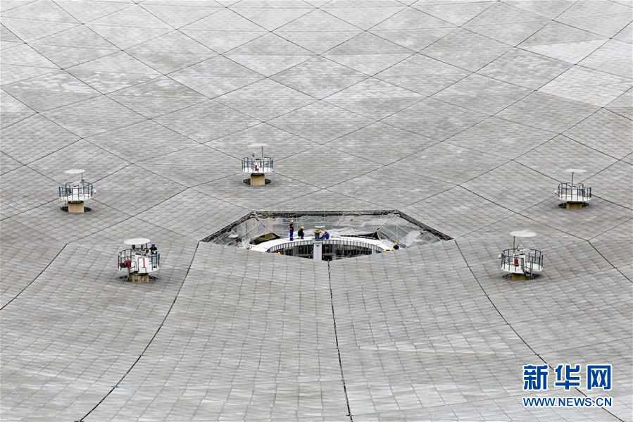 Telescópio espacial da China recebe visita de manutenção