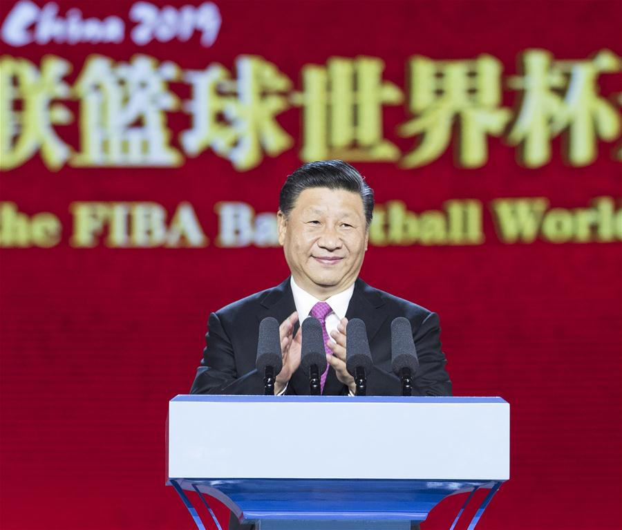 Xi participa da cerimônia de abertura da Copa do Mundo de Basquete FIBA 2019