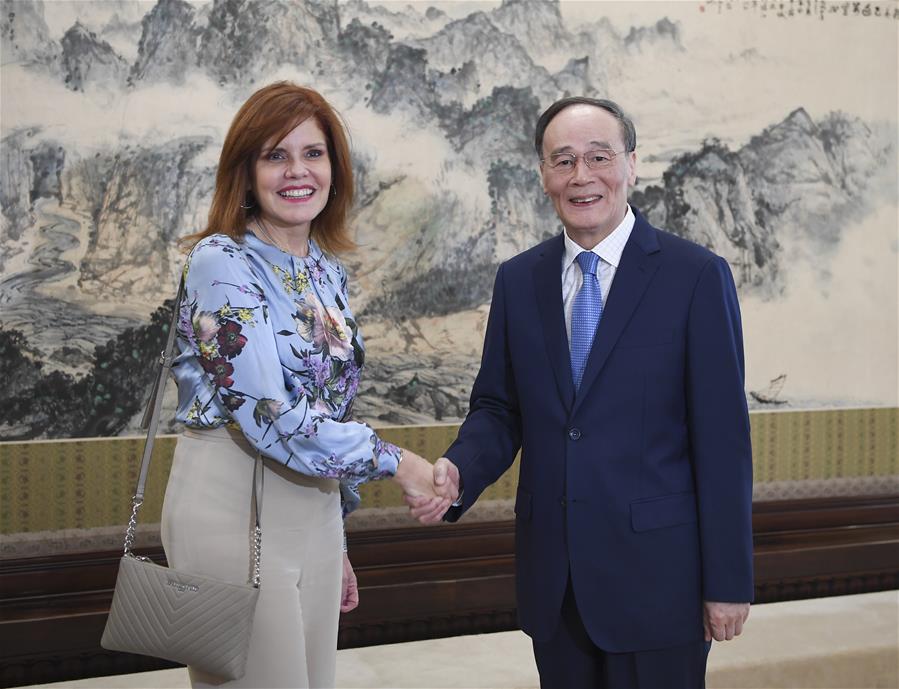 China e Peru prometem fortalecer cooperação