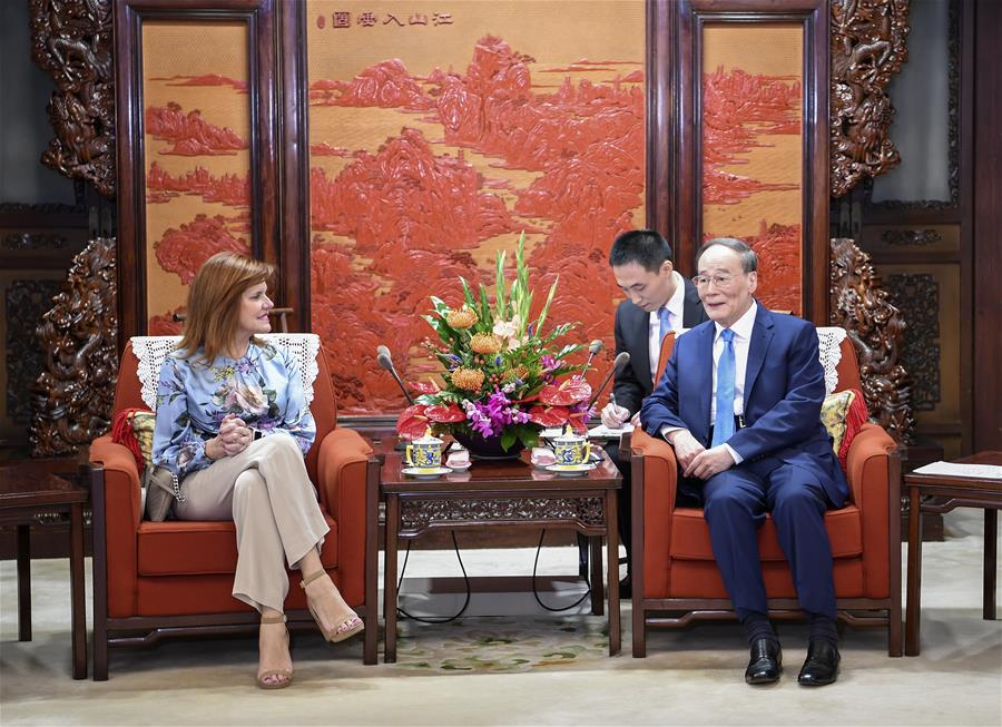 China e Peru prometem fortalecer cooperação
