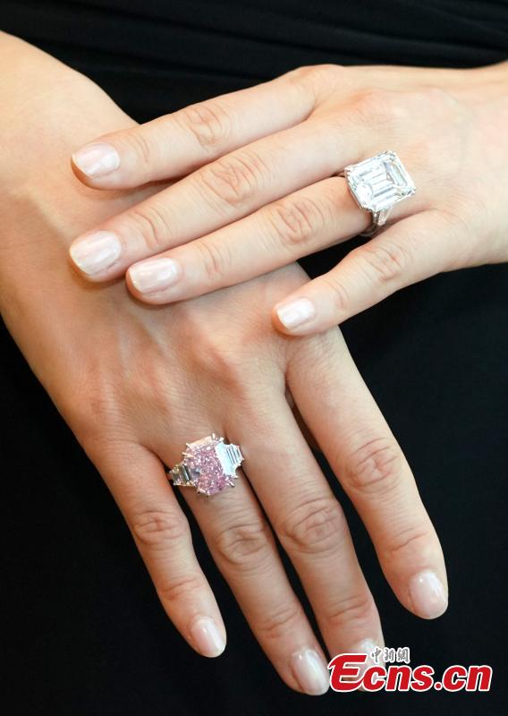 Diamante rosa de 10 quilates pode arrecadar até US $ 25 milhões no leilão da Sotheby's