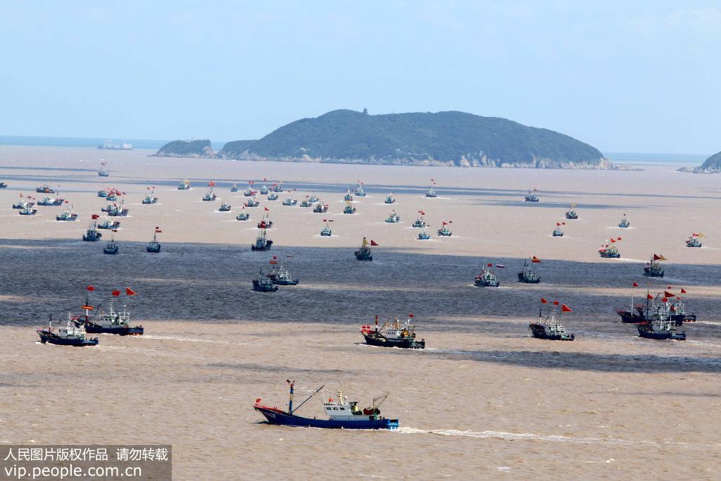 Temporada de pesca começa no Mar da China Oriental