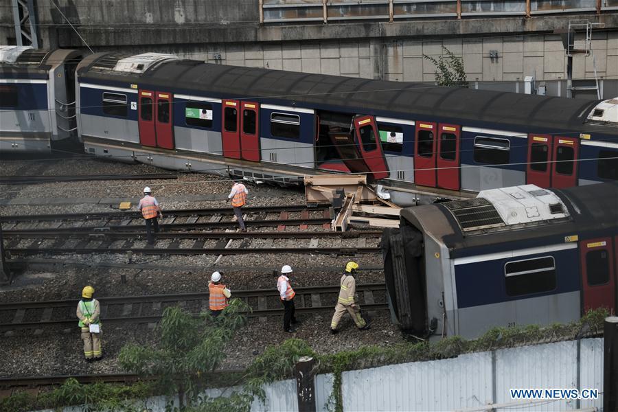 8 pessoas feridas após descarrilamentos de trem perto da estação de metrô Hung Hom de Hong Kong