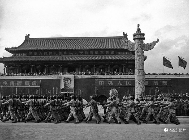 RPC: da cerimônia de fundação em 1949 ao desfile militar do Dia Nacional em 1959