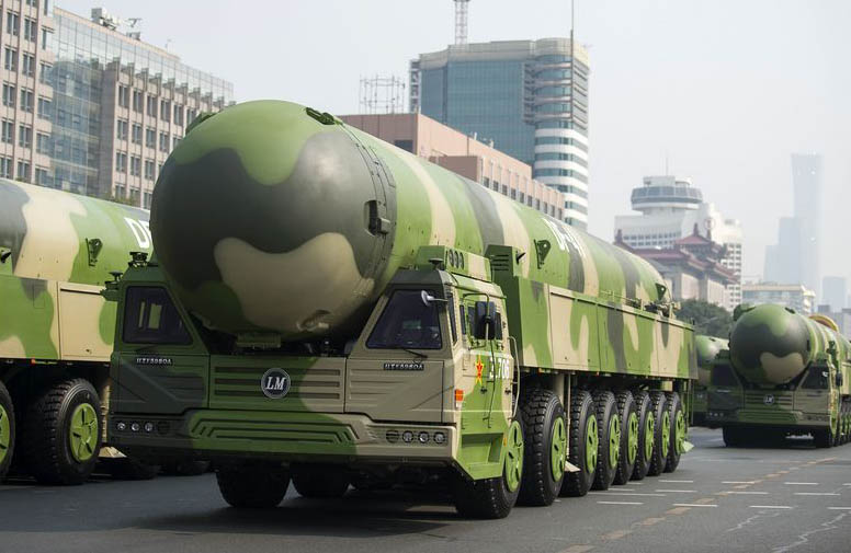 China revela os mais avançados mísseis nucleares estratégicos intercontinentais Dongfeng-41