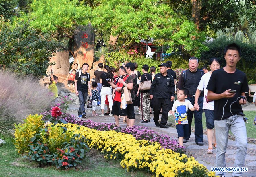 China registra 782 milhões de viagens turísticas domésticas durante feriado do Dia Nacional