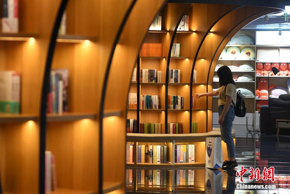 Hangzhou: nova livraria com belo design no Lago Oeste atrai cidadãos