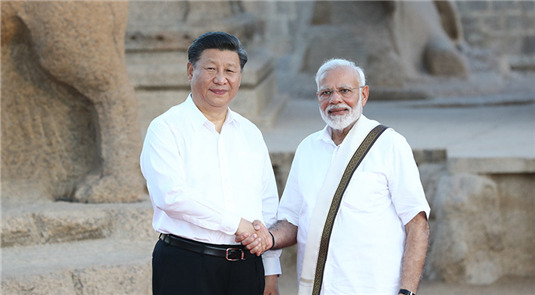 Xi recebe calorosas boas-vindas na Índia