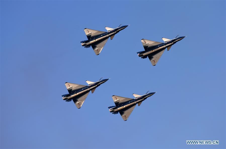 Força Aérea do ELP celebra 70º aniversário com atividade comemorativa