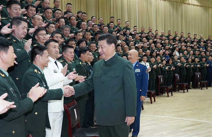 Xi reúne-se com delegados do congresso do Partido da força conjunta de apoio logístico e altos oficiais do ELP em Hubei