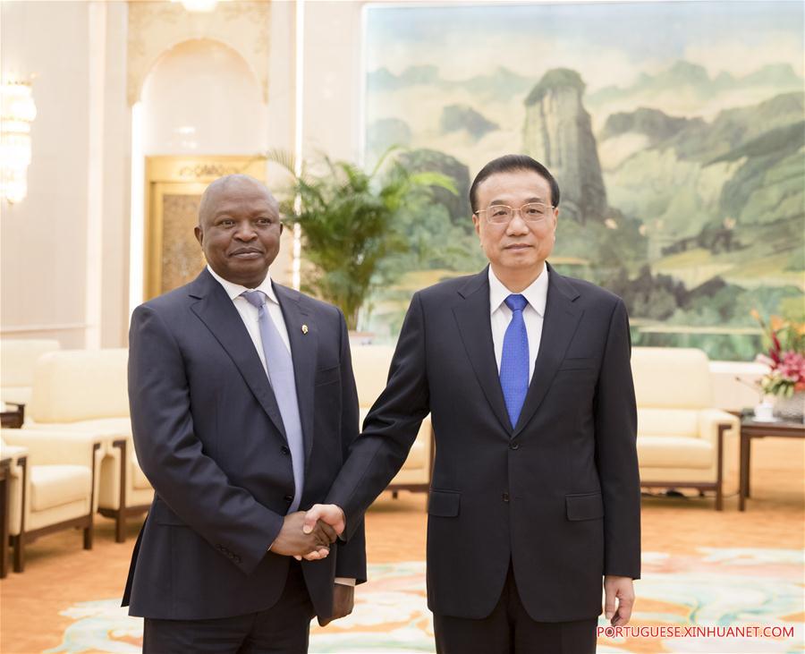 Premiê chinês reúne-se com vice-presidente sul-africano
