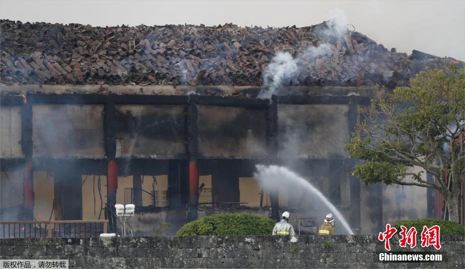 Japão: Castelo Shuri, patrimônio da UNESCO, destruído por incêndio