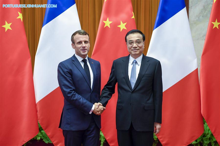 Primeiro-ministro chinês se reúne com Macron