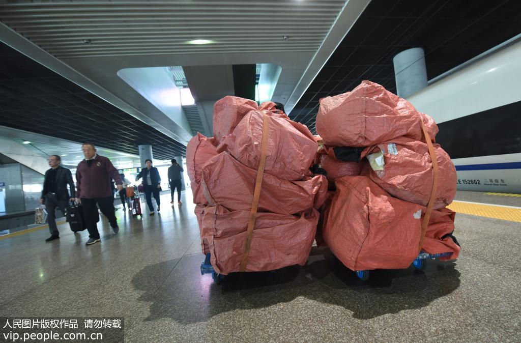 Dia dos Solteiros: trem-bala de Hangzhou garante entrega de encomendas a tempo 