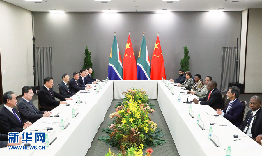 China está pronta para promover parceria estratégica com África do Sul, diz Xi