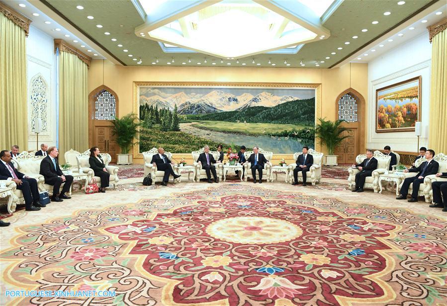 Vice-presidente chinês se reúne com delegados norte-americanos