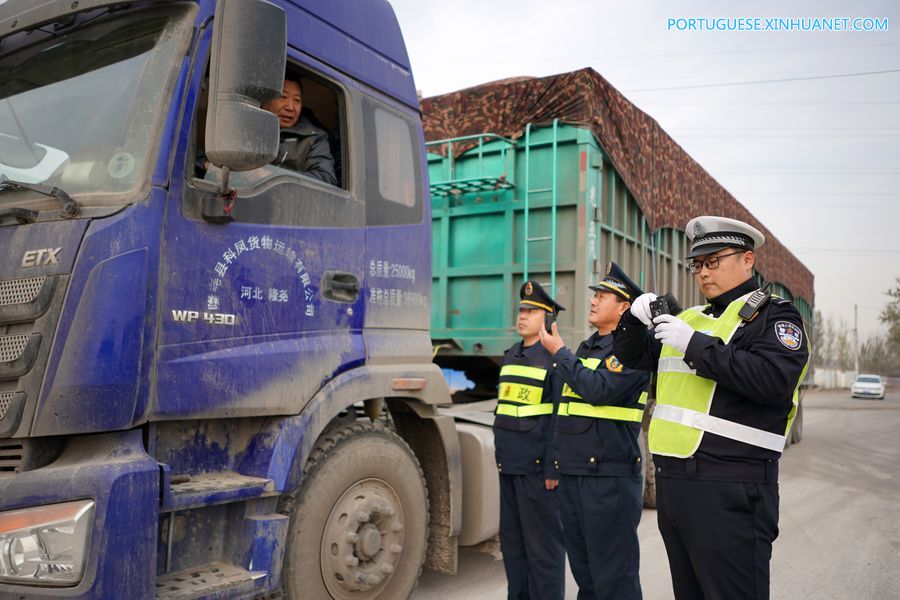 China reforça regras relativas ao transporte rodoviário de mercadorias perigosas