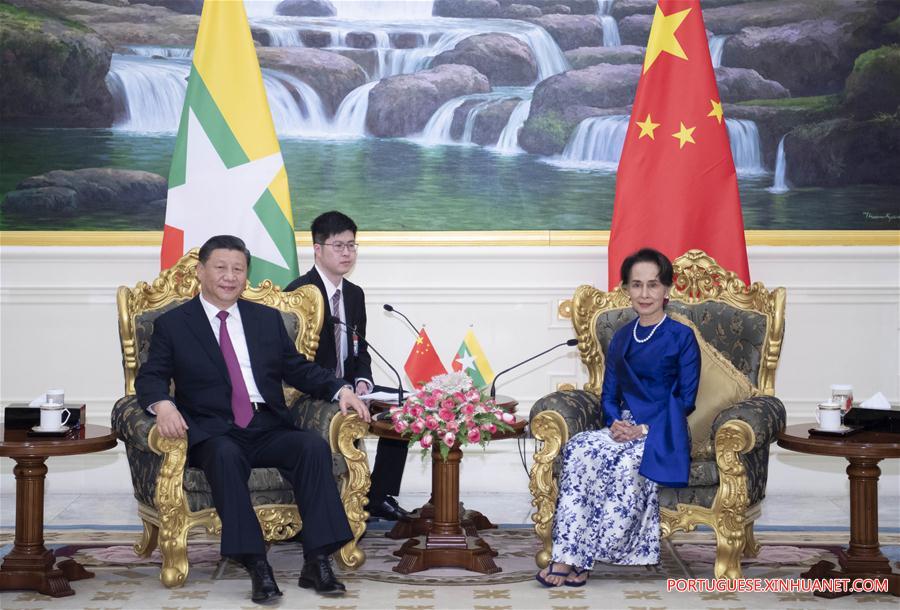 Xi reúne-se com conselheira de Estado de Mianmar