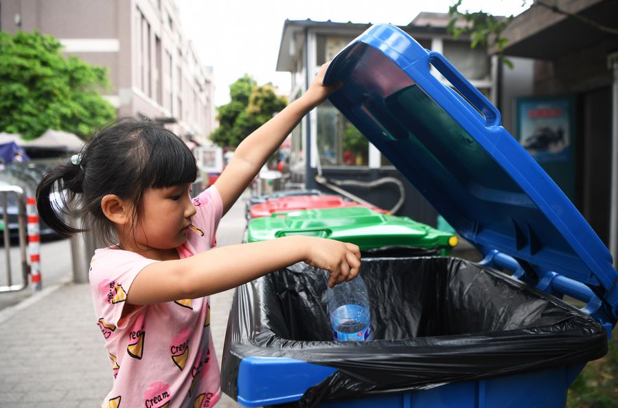 China divulga plano para cortar uso de plásticos até 2025