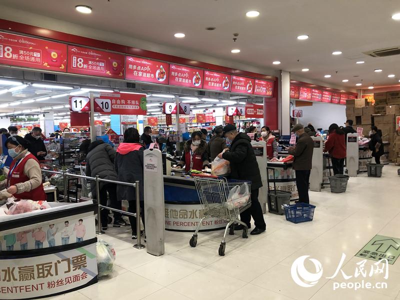 Mercado de Wuhan rescupera-se à normalidade