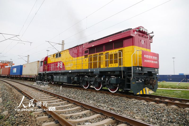 Apesar da pandemia, China envia 1000 trens de carga à Europa este ano

