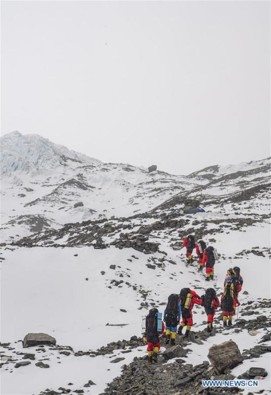 Equipe de medição do Monte Qomolangma trabalhará na rota ao pico