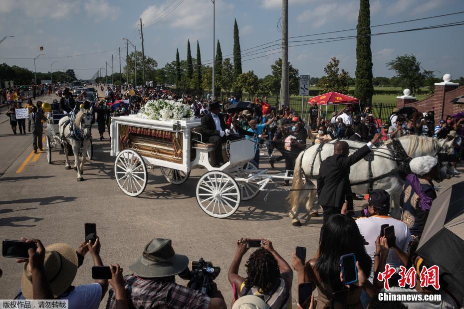 Funeral de George Floyd realiza-se em Houston