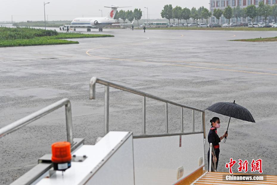 China: companhias aéreas apostam em avião de fabrico doméstico ARJ21

