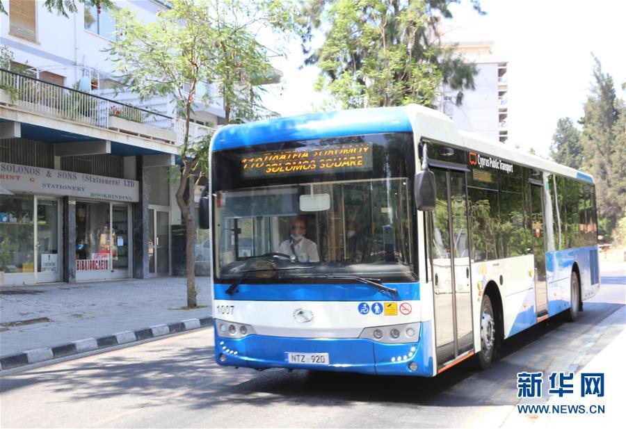 155 ônibus anti-epidemia da China incluídos no sistema de transporte público do Chipre