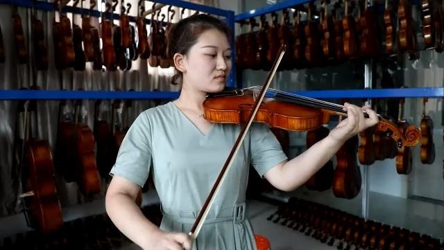 Violinos trazem vida moderadamente próspera para antiga área de base revolucionária da China