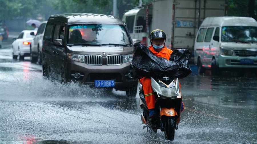 Chuva torrencial atinge Beijing