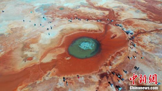 Qinghai: ícone da Internet Fonte Aiken atrai turistas