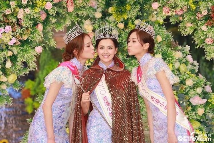 Concurso Miss HK elege três finalistas