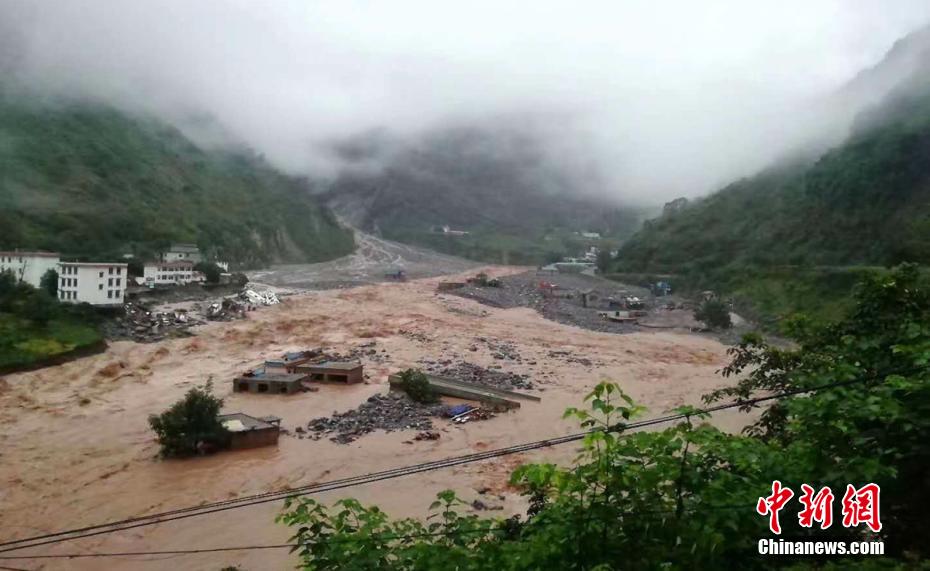 Sichuan：Resgate para desastre de deslizamento de lama em Ganluo
