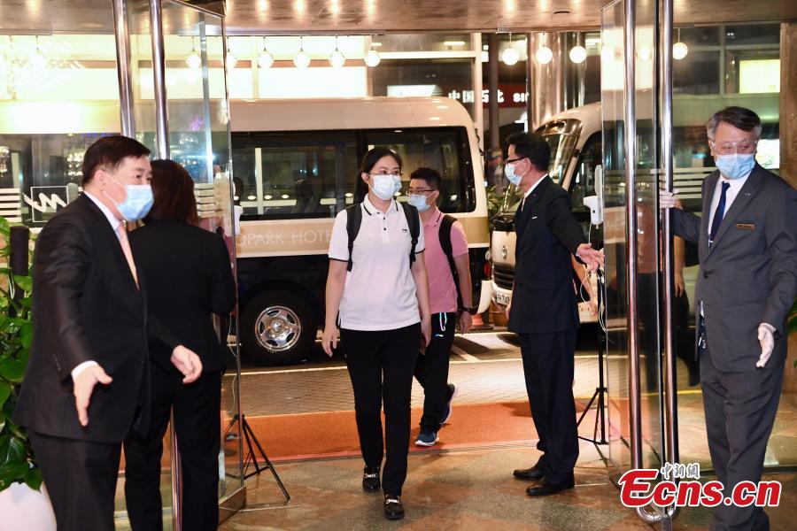 Equipes do continente chinês chegam a HK para ajudar na luta contra a epidemia