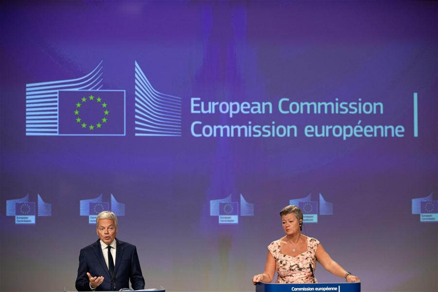 Comissão Europeia propõe critérios comuns para restrições de viagens de COVID-19