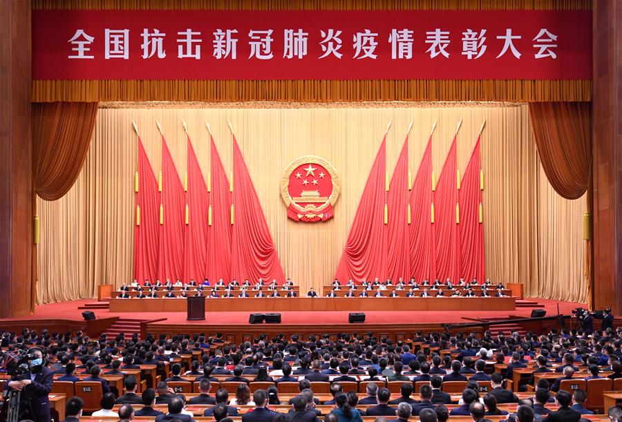 China realiza reunião para homenagear exemplos na luta contra COVID-19
