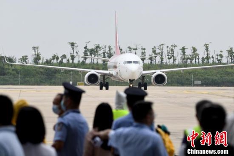 Wuhan: primeiros voos internacionais retomados